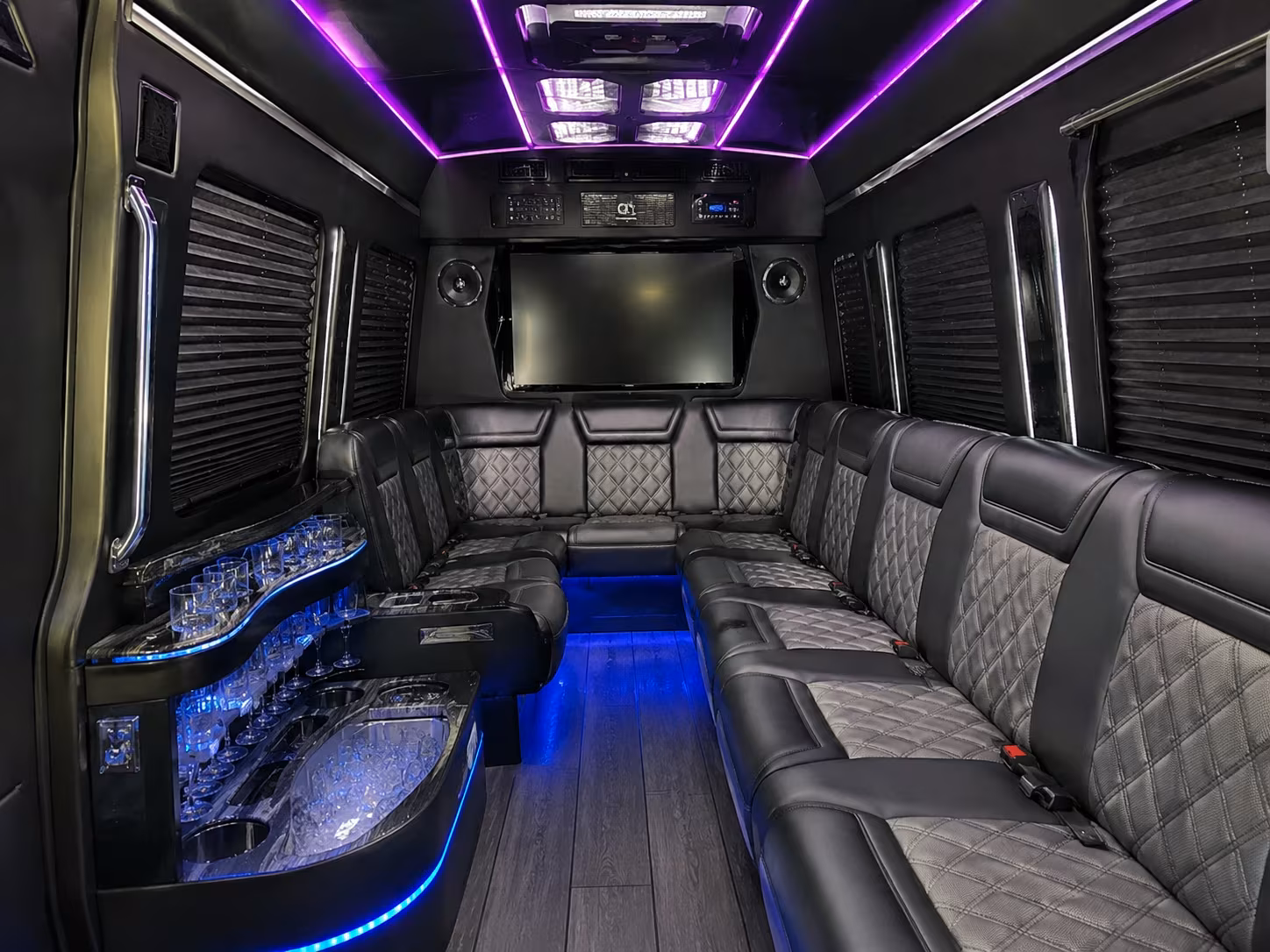 convention and trade show shuttle buses from palm bay hotels