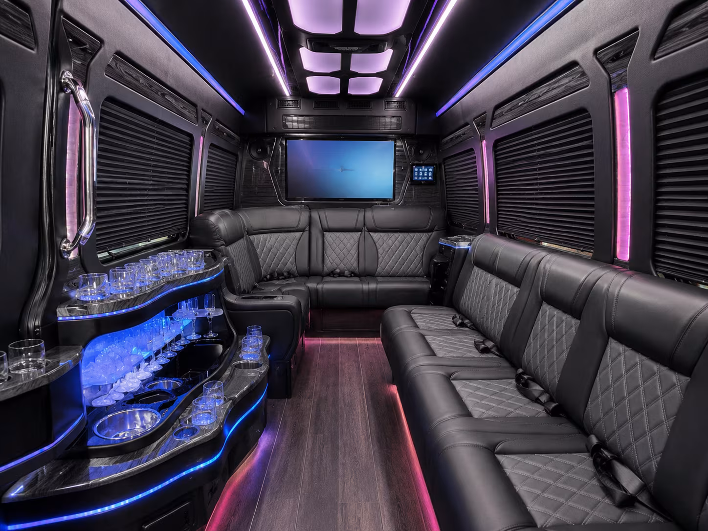 shuttle buses to ithink financial amphitheatre and south florida amphitheater shows